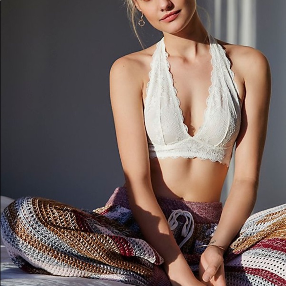 Free People Galloon Lace Halter Bra 🔒 Price Firm!